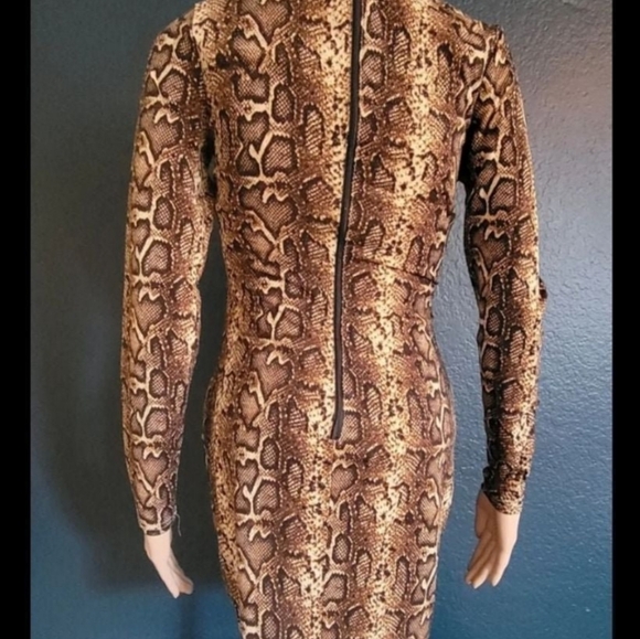 Python Pattern Dress - Picture 3 of 6